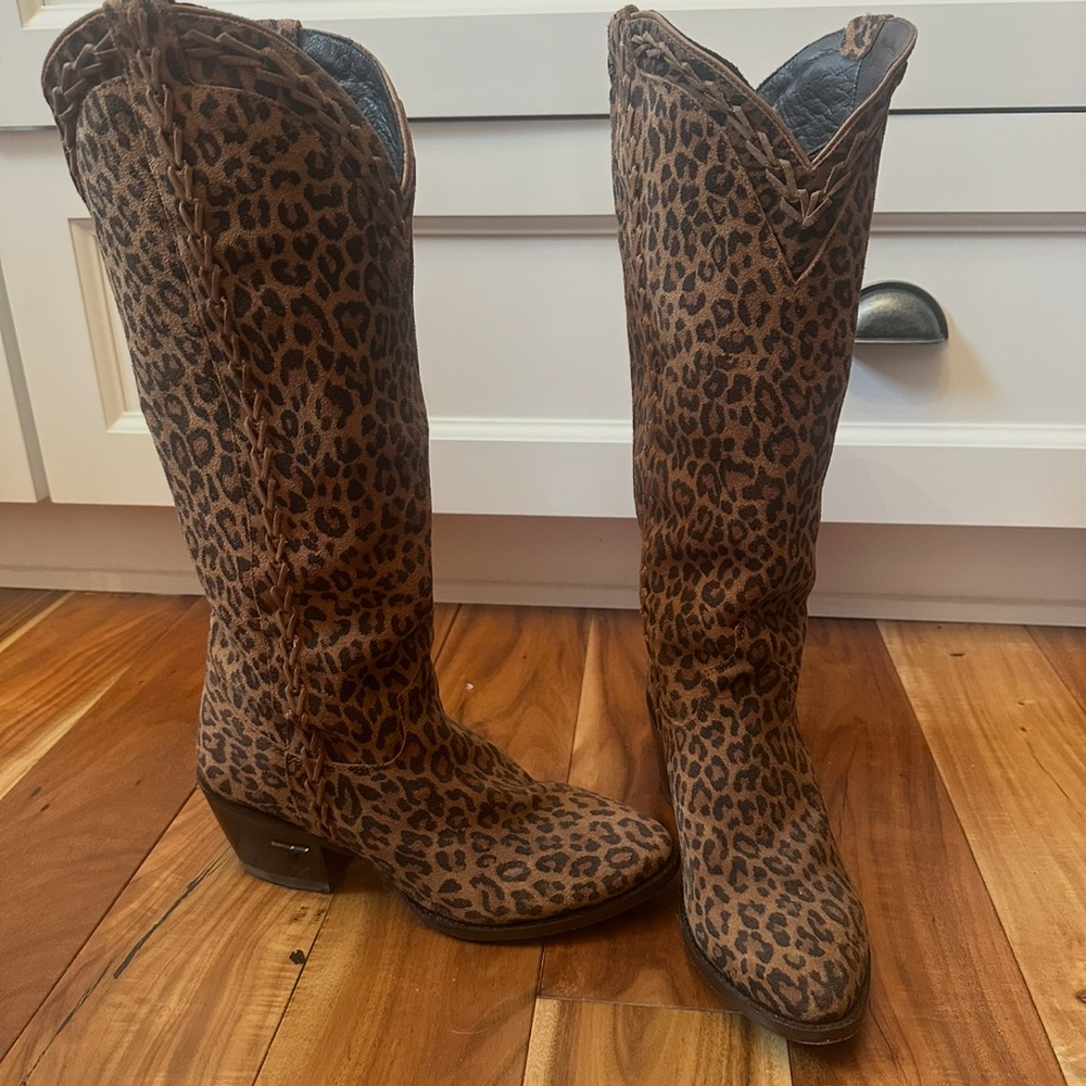 Leopard Print Knee-High Heeled Boots - Brown